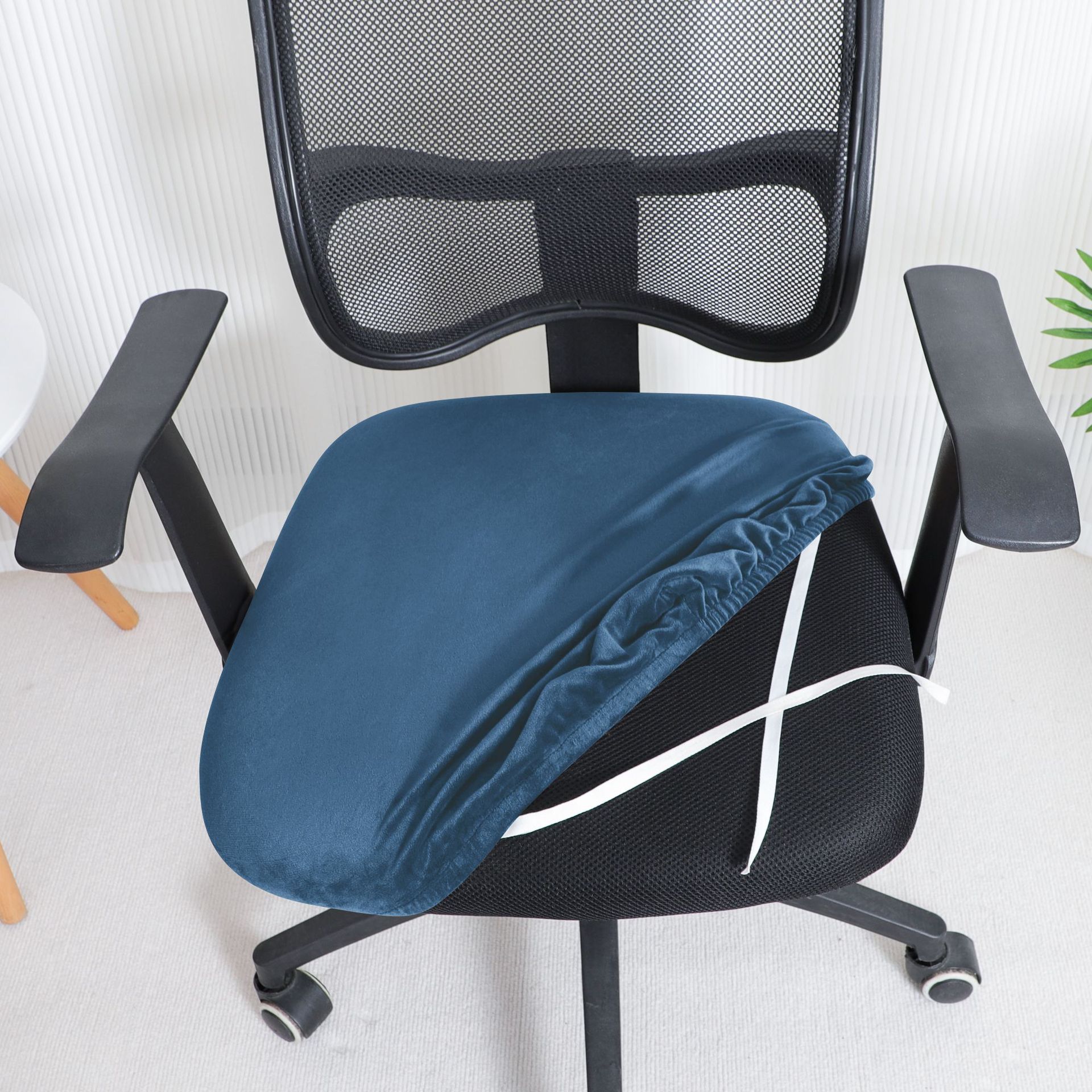 Plush Silver Fox Office Chair  – обзор и цена Visitor Chair Padded